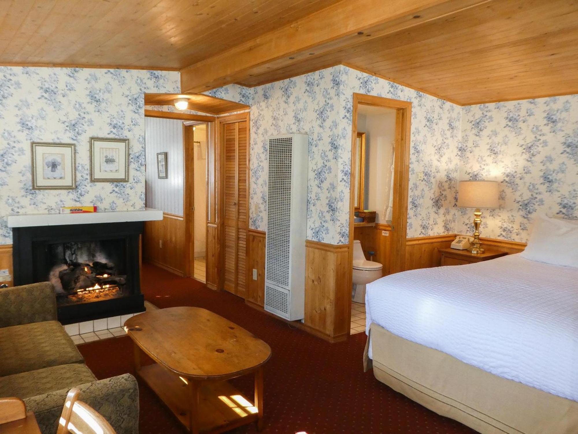 Carmel Fireplace Inn Værelse billede