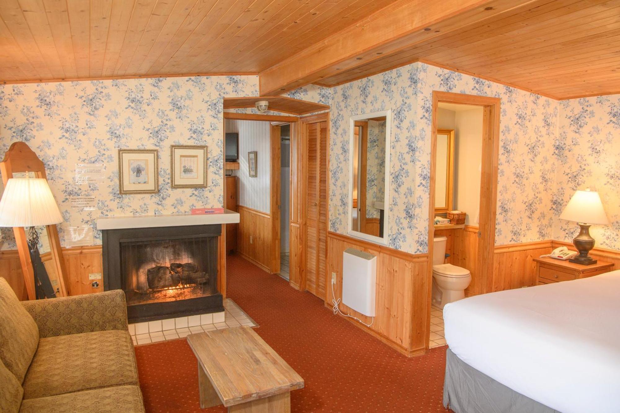 Carmel Fireplace Inn Eksteriør billede
